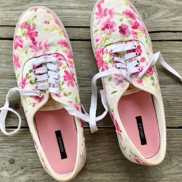 Floral Tennis Shoes - Picture 2 of 5